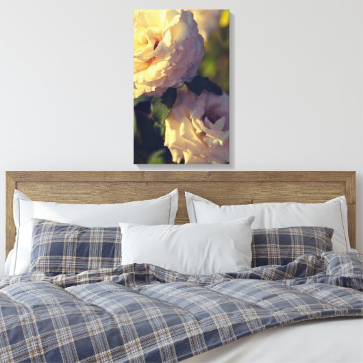 Rose im Garten Leinwanddruck (Insitu (Schlafzimmer))