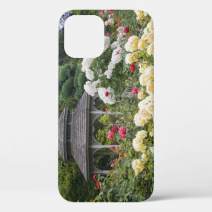 Rose in Blüte und Gazebo Rose Garden am Case-Mate iPhone Hülle