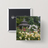 Rose in Blüte und Gazebo Rose Garden im Garten Button (Vorne & Hinten)