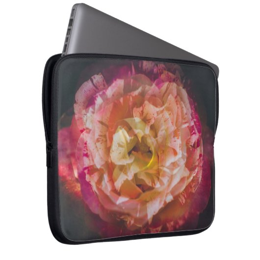 Rose in einem Doppelbelichtungsbild Laptopschutzhülle (Vorne Rechts)
