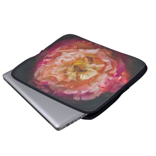 Rose in einem Doppelbelichtungsbild Laptopschutzhülle (Vorne Knopf)