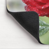 Rose in Regentropfen Mousepad (Ecke)