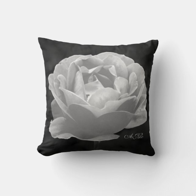 Rose in Schwarzweiss - Monogramm Kissen (Vorderseite)