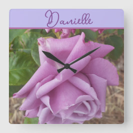 Rose Lila Blüten Blumen Mädchen Name Geburtstag Quadratische Wanduhr