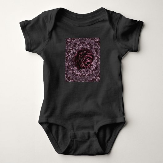 Rose Mandala Baby Strampler (Vorderseite)