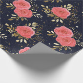 Rose mit Blütenmuster aus Gold, Navy und Pink Geschenkpapier (Ecke)