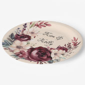 Rose mit Burgund und Creme Pappteller (Schrägansicht)