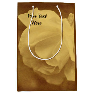 Rose mit Regentropfen im gealterten Vintage-Look  Mittlere Geschenktüte