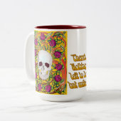 Rose mit Schädel Zweifarbige Tasse (Vorderseite Links)