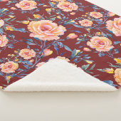 Rose, nahtlos, rotes Hintergrundmuster Sherpadecke (3/4)