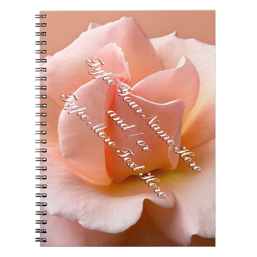 Rose Notebook personalisieren Romantisches Peach R Notizblock (Vorderseite)