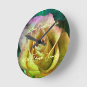Rose personalisierbare Meldung und Name der Wall-U Runde Wanduhr (Winkel)