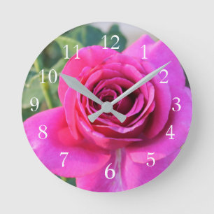 Rose-Portrait Runde Wanduhr