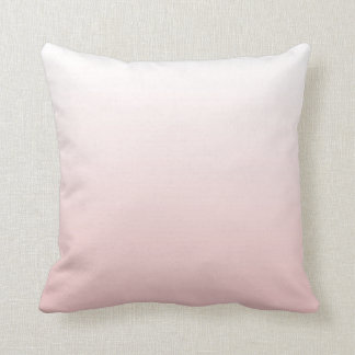 Rose Quartz Gradient Throw Kissen