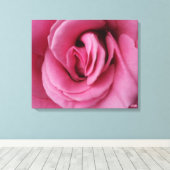 Rose Queen Romance Stretched Canvas Print Leinwanddruck (Insitu (Holzboden))