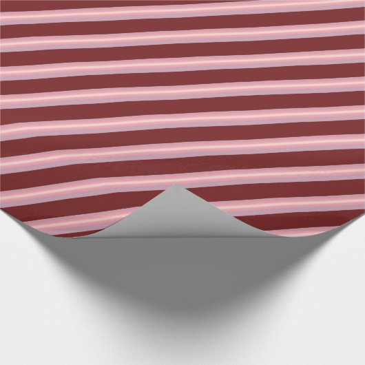 Rose rosa Streifen auf Maron, sauberes Design Geschenkpapier (Ecke)