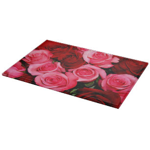 Rose, rosa und rotes Glas Schneidebrett