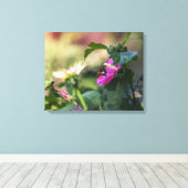 Rose Sharon und Besucher Leinwanddruck (Insitu (Holzboden))