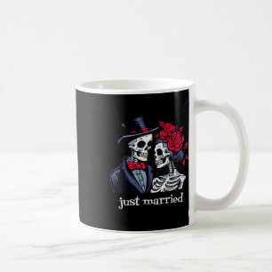 Rose Skeleton Bride & amp; Groom, nur verheiratet Kaffeetasse