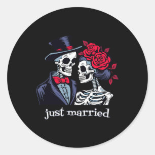 Rose Skelettbräune und Kräuterskelett Halloween Runder Aufkleber