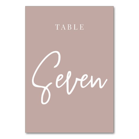 Rose Taupe Hand Skripte Tabelle SIEBEN Tischnummer (Vorderseite)