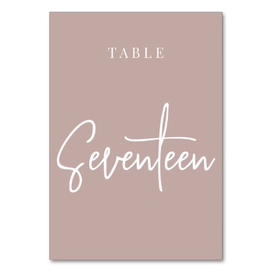 Rose Taupe Hand Skripte Tabelle SIEBZEHEN Tischnummer (Vorderseite)