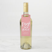 Rosé über Rose fett moderner, lustiger Galentiner Flaschenanhänger (Auf Flasche)