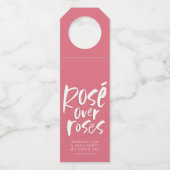 Rosé über Rose kühne, moderne und lustige Mutterta Flaschenanhänger (Vorderseite)