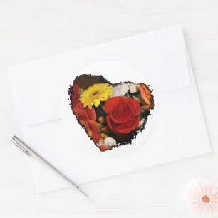 Rose und Daisies Jagged Edge Heart Floral Bouquet Runder Aufkleber