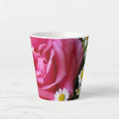 Rose und Foto der weißen Milchsorten Milchtasse (Vorderseite)