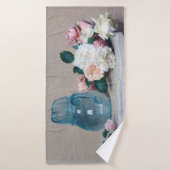 Rose und Glass Jug, Henri Fantin-Latour Badehandtuch (Badehandtuch)