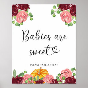 Rose und kleine Kürbisbabys sind schweißgepresste  Poster