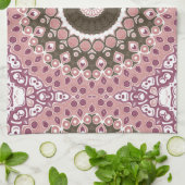 Rose und Mocha Mandala Muster Blumengeometrie Geschirrtuch (Gefaltet)