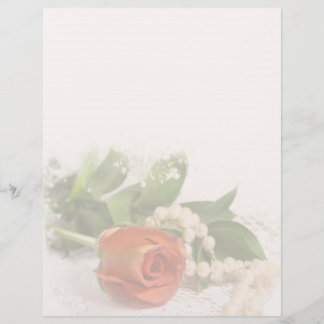 Rose und Perlen