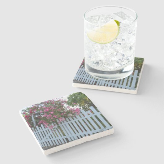 Rose und Picketzaun - Martha's Vineyard Steinuntersetzer (Seitenansicht)