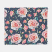 Rose und Rosenknospe: Blütenfrei. Fleecedecke (Vorderseite (Horizontal))