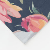 Rose und Rosenknospe: Blütenfrei. Fleecedecke (Ecke)