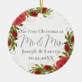 Rose Unsere ersten Weihnachten Verheiratet Mr. und Keramik Ornament (Vorne)