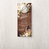 Rose zum Hochzeitsempfang mit Holz und Rost stören Türanhänger (Auf Knauf)