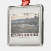 Roseburg Highschool Ornament Aus Metall (Links)