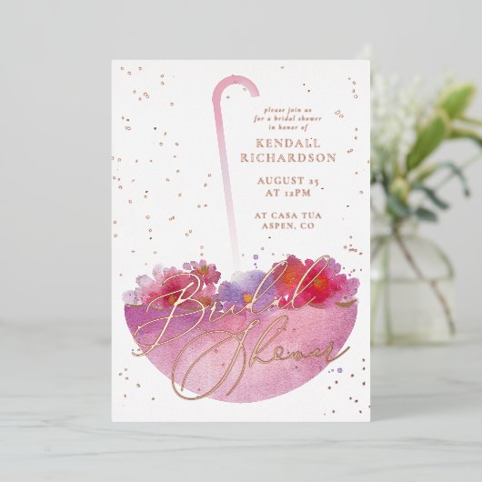 RoseGold Foil Floral Umbrella Brautparty laden Folieneinladung (Stehend vorne)