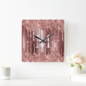 Roségold Glitter-Tropfen Monogramm personalisiert Quadratische Wanduhr (Zuhause)