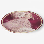 Rosen aus Burgund und Gold Quinceñera, rosa Rosen Pappteller (Schrägansicht)