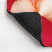 Rosenblumenblätter Rosa und Rot Mousepad (Ecke)