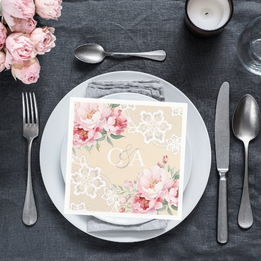 Rosenblüten in Beige cremefarben, monogramm Hochze Serviette
