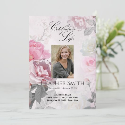 Rosenfeier zur Beerdigung des Lebens Einladung (Stehend Vorderseite)