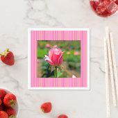 Rosengarten mit Streifen Serviette (Beispiel)