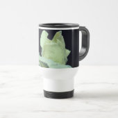 Rosenknospe Nach dem Regen Personalisiert Reisebecher (VorderseiteRechts)