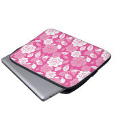 ROSENMUSTER (ROSA) LAPTOPSCHUTZHÜLLE (Vorne Knopf)