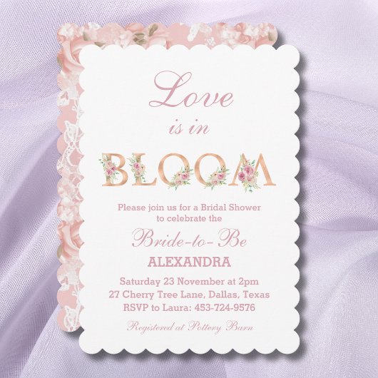 Rosenrosen-Liebe ist im Brautparty Blüten Einladung